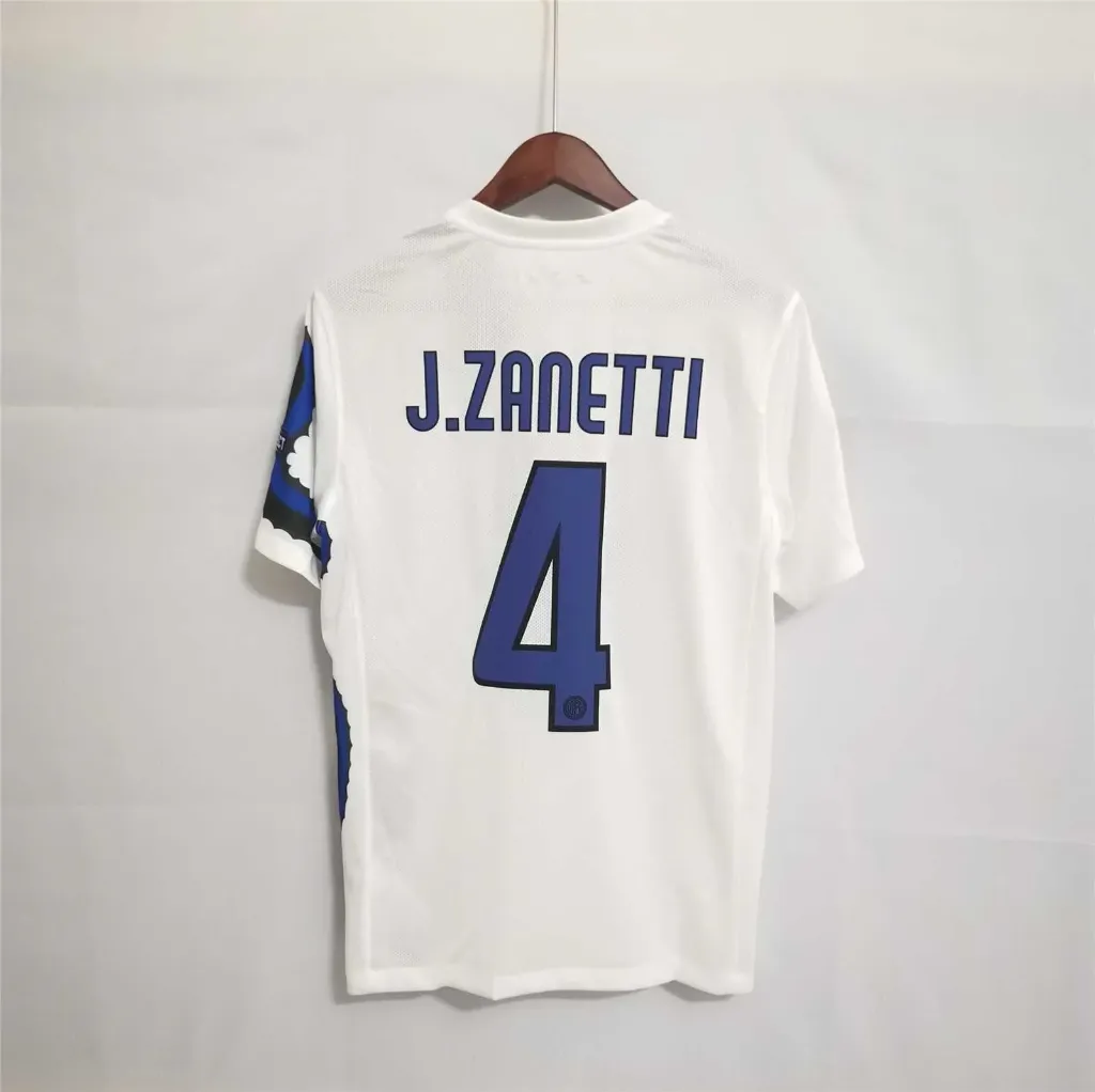 INTER10-11AWAYZANETTI_250a7278-e014-4551-a282-f7ebca6953b4.webp