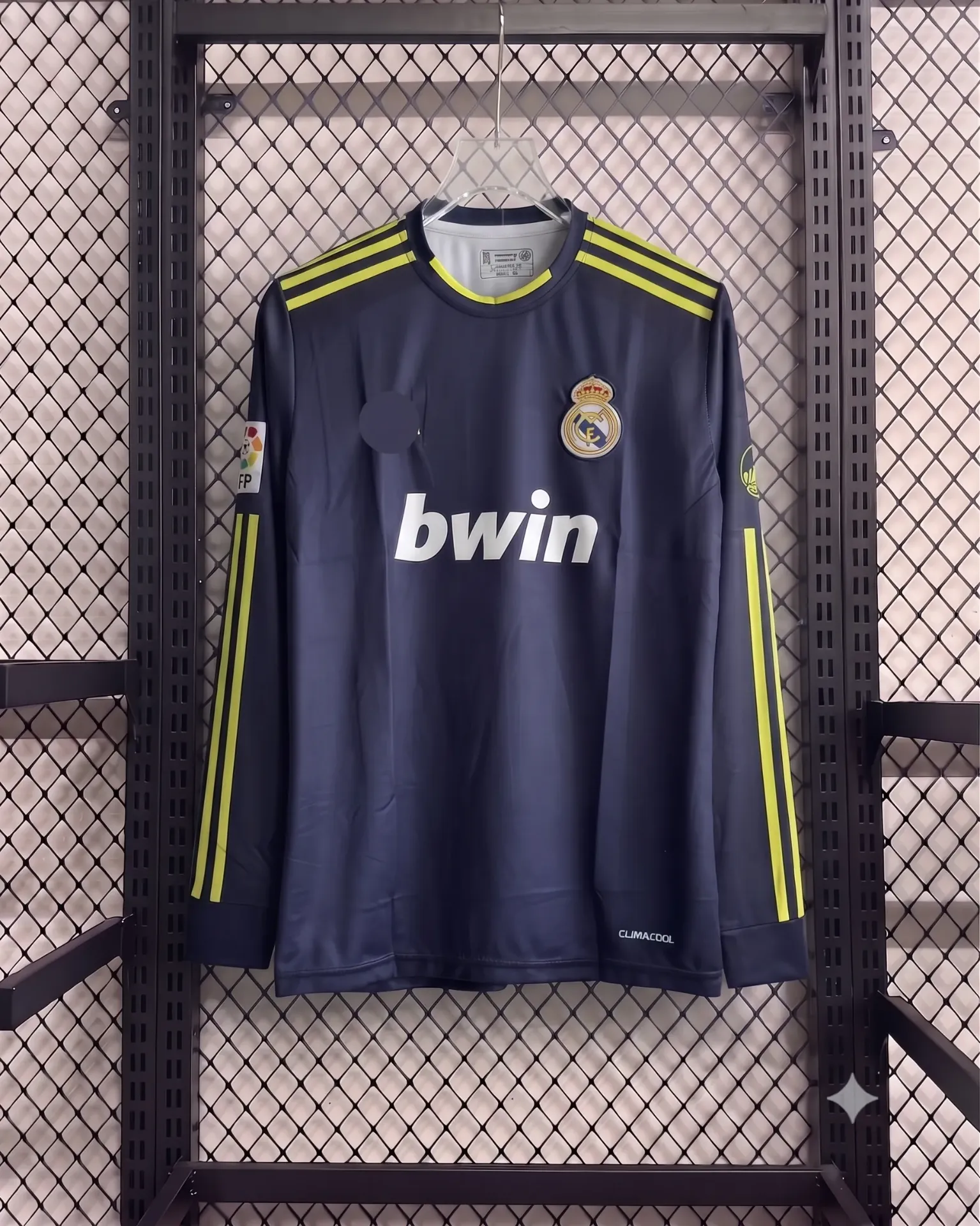 REAL MADRID 2011-12 AWAY KIT RONALDO FULLSLEEVE EMBROIDERY (S)