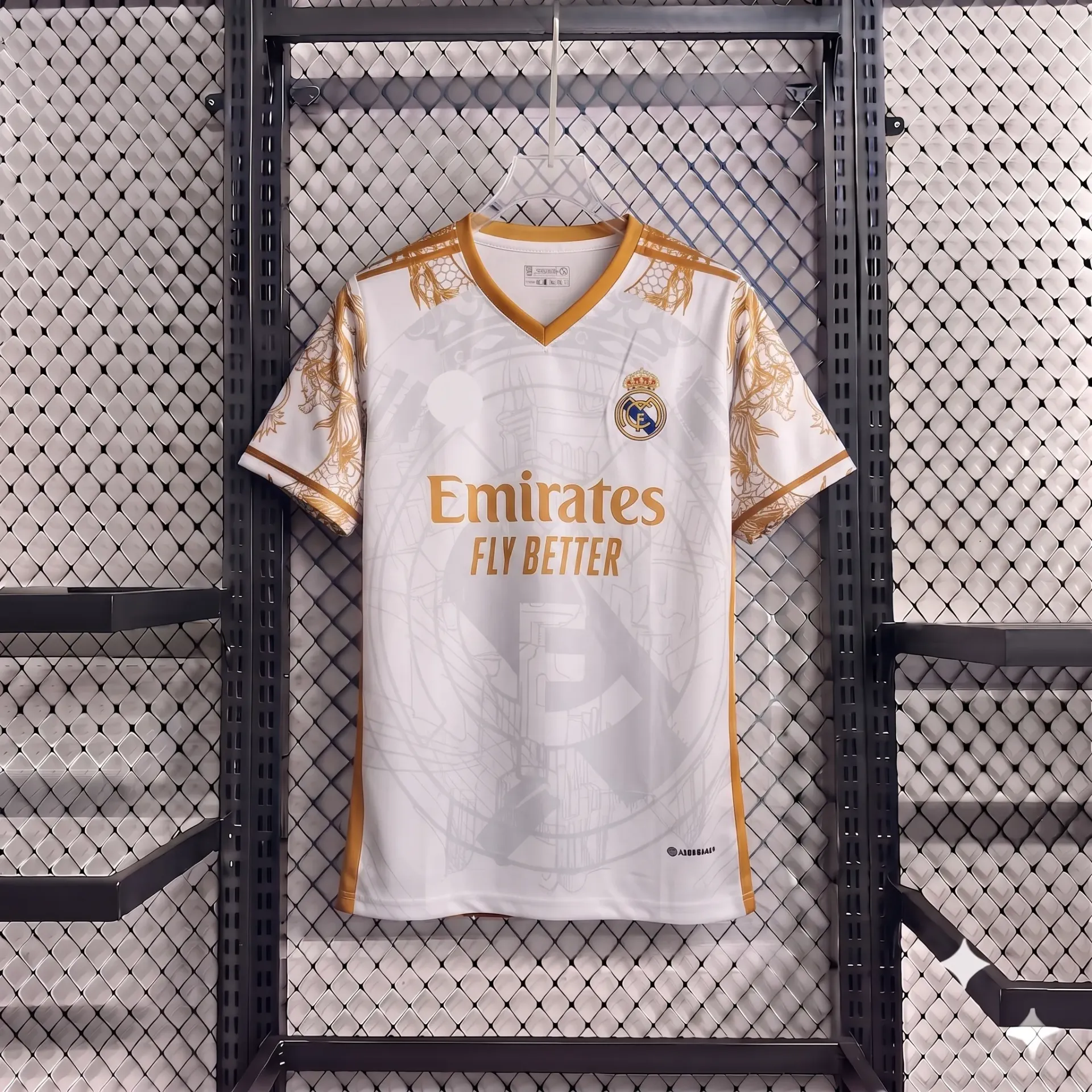 REAL MADRID GOLD SPECIAL EDITION KIT EMBROIDERY (S)