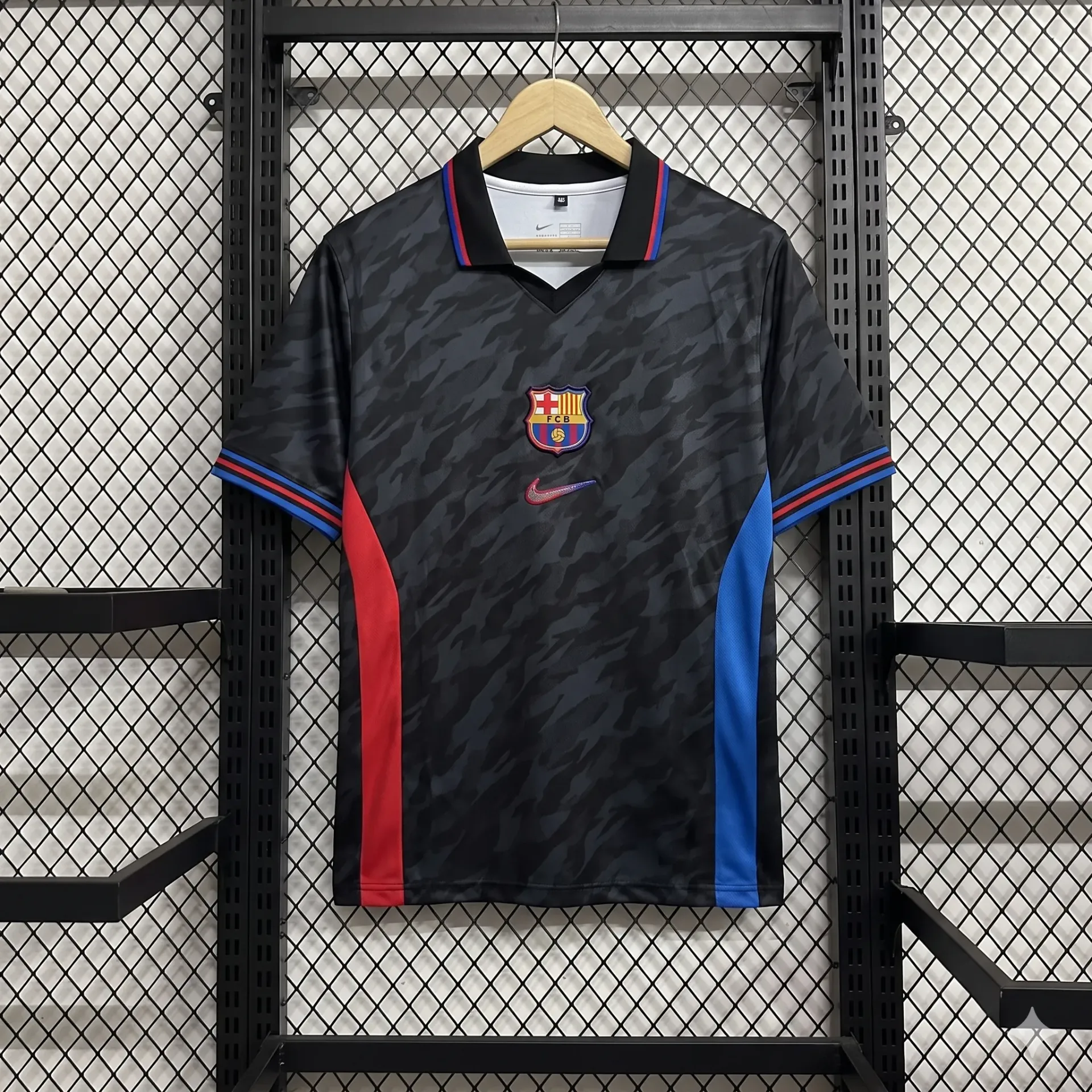 BARCELONA X TRAVIS SCOTT BLACK KIT FIVESLEEVE POLO EMBROIDERY (S)