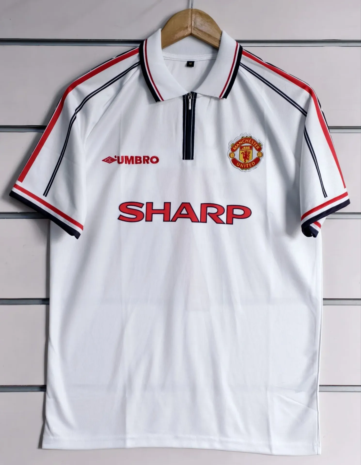 MANCHESTER UNITED 1998 WHITE KIT BECKHAM FIVESLEEVE POLO